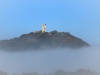 Burg Olbrück im Nebel